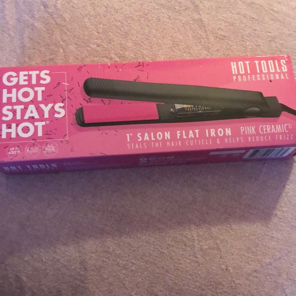 Hot tools hair straightener